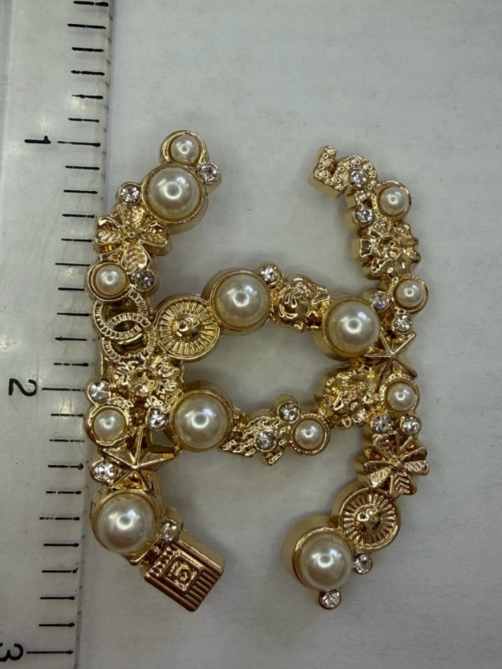 Chanel Gold Classic Pearl Crystal Cc Logo Pin Brooch - Picture 3 of 7